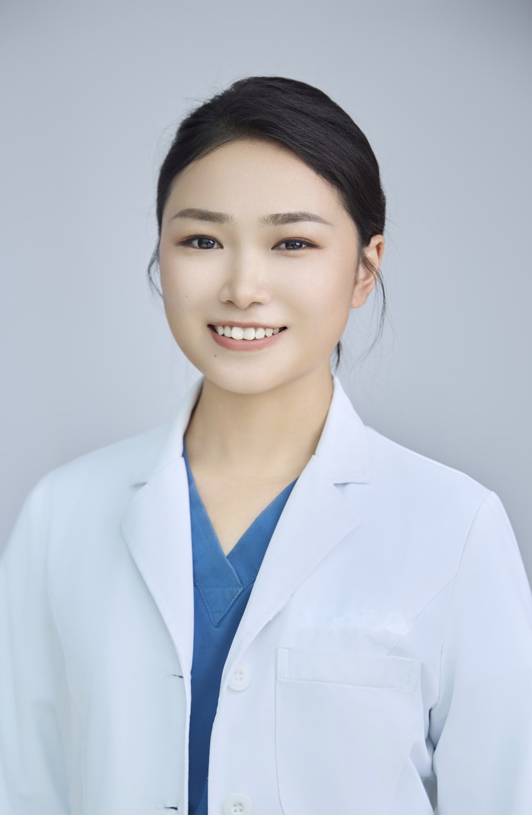 Dr. Yang Shengping, acupuncture and TCM doctor in Kunming, China